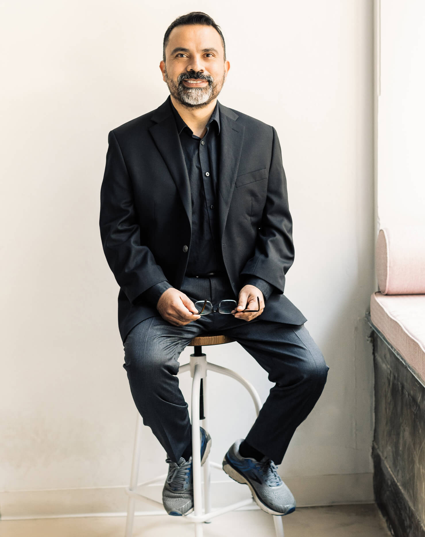 Armando Tobias, Associate Principal